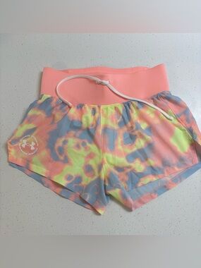 Under Armour Women's XS Neon Tie-Dye Running Shorts - Coral Wide Waistband